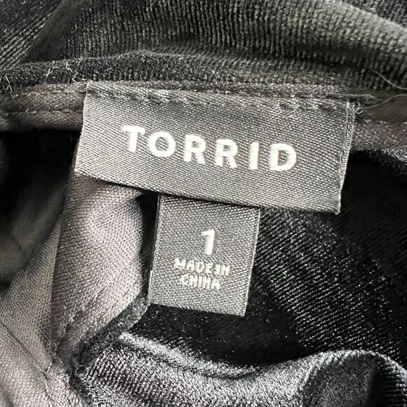 Torrid Black‎ Velvet Choker Skater Dress Size 1/XL - Picture 9 of 11